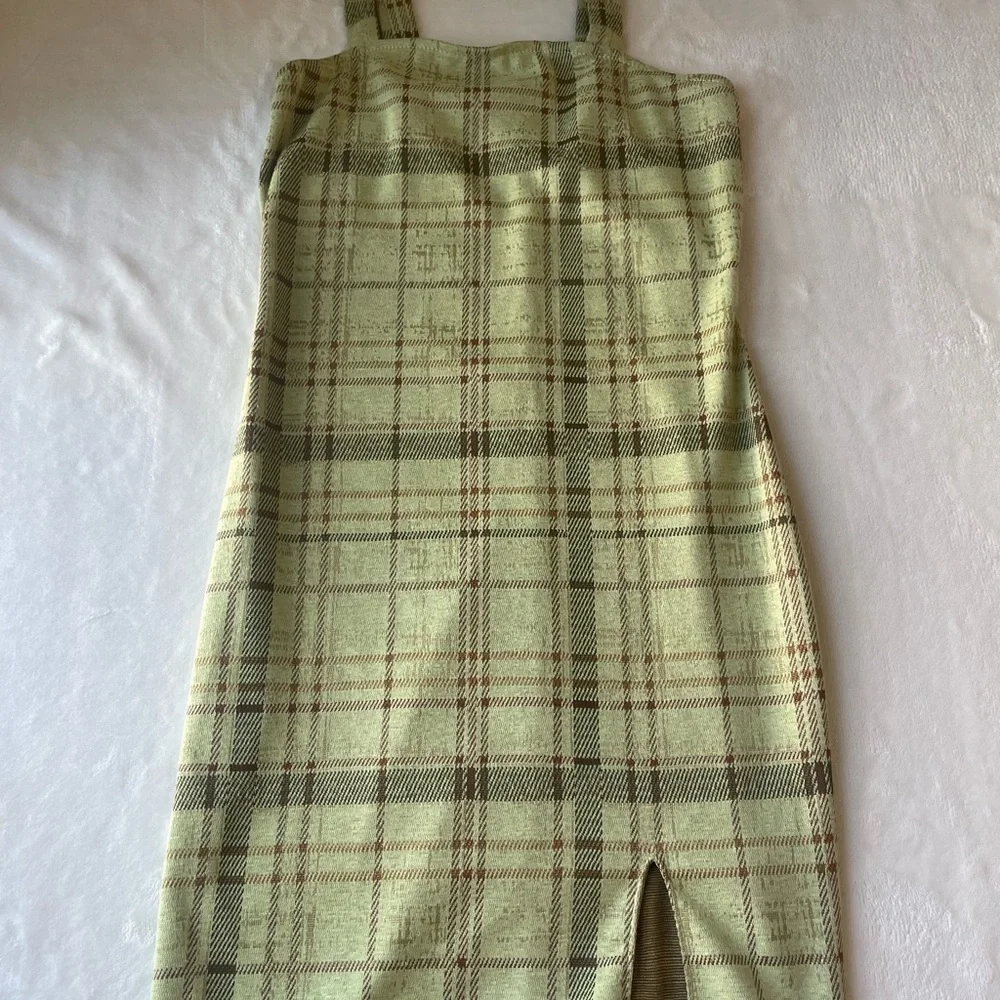 rue21 green dress Rue 21 green floral mini dress Rue21 M (8-10)